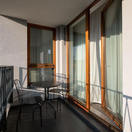 Nexthome Boutique Apartments - Klimatyzacja - Air Conditioning - New Варшава Экстерьер фото